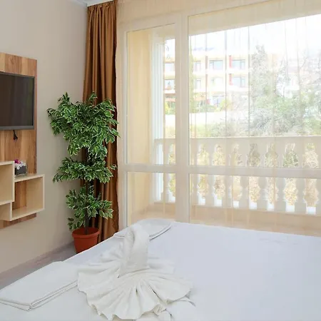 מלון דירות Sardinia And 4*