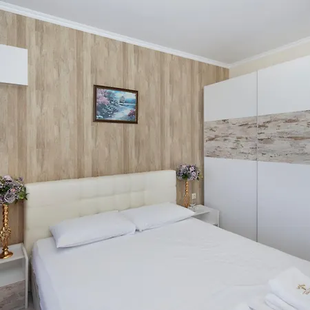 Hotel apartamentowy Sardinia And Święty Włas