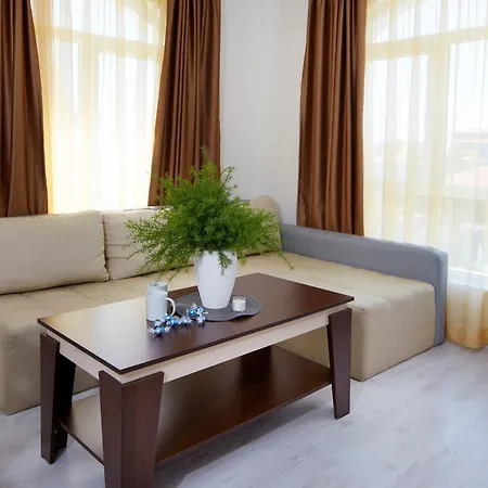 Sardinia And Apart Otel Sveti Vlas