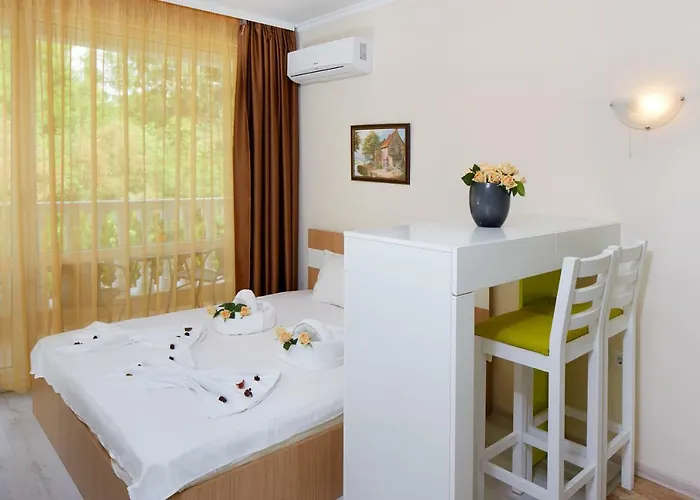 Sardinia And Свети-Влас